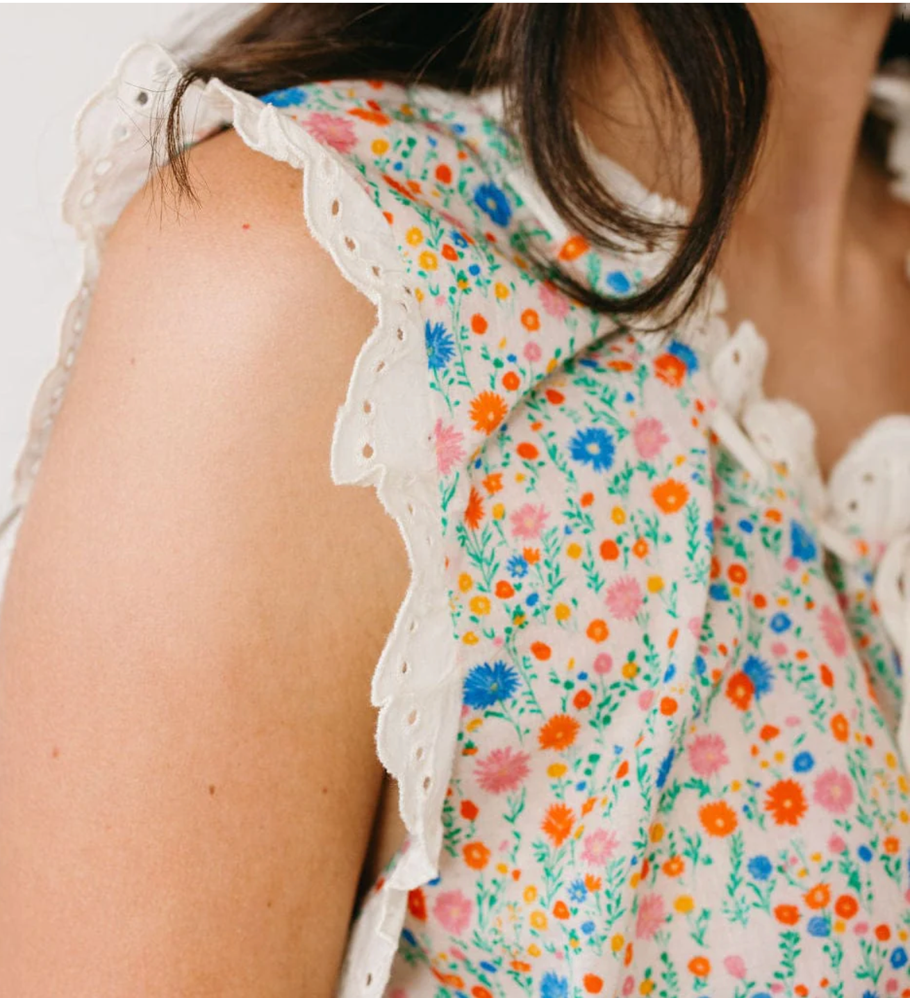 Coastal Daisies Birdie Top