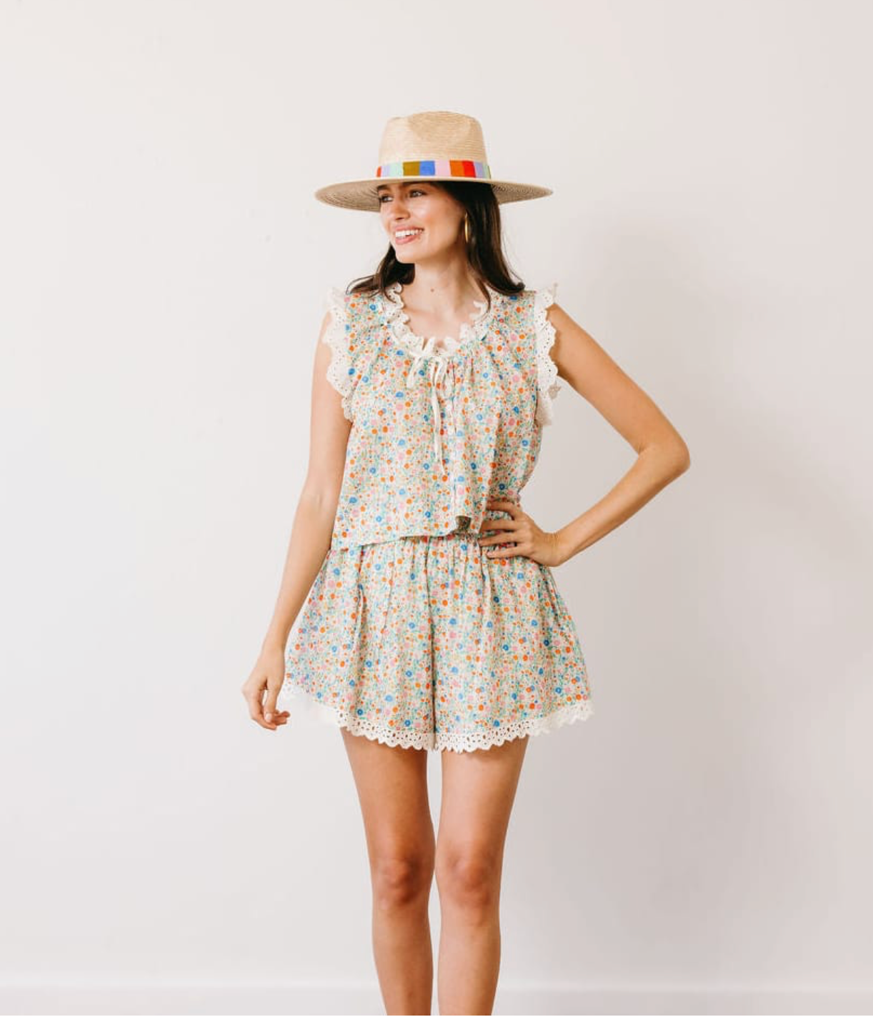 Coastal Daisies Willa Short