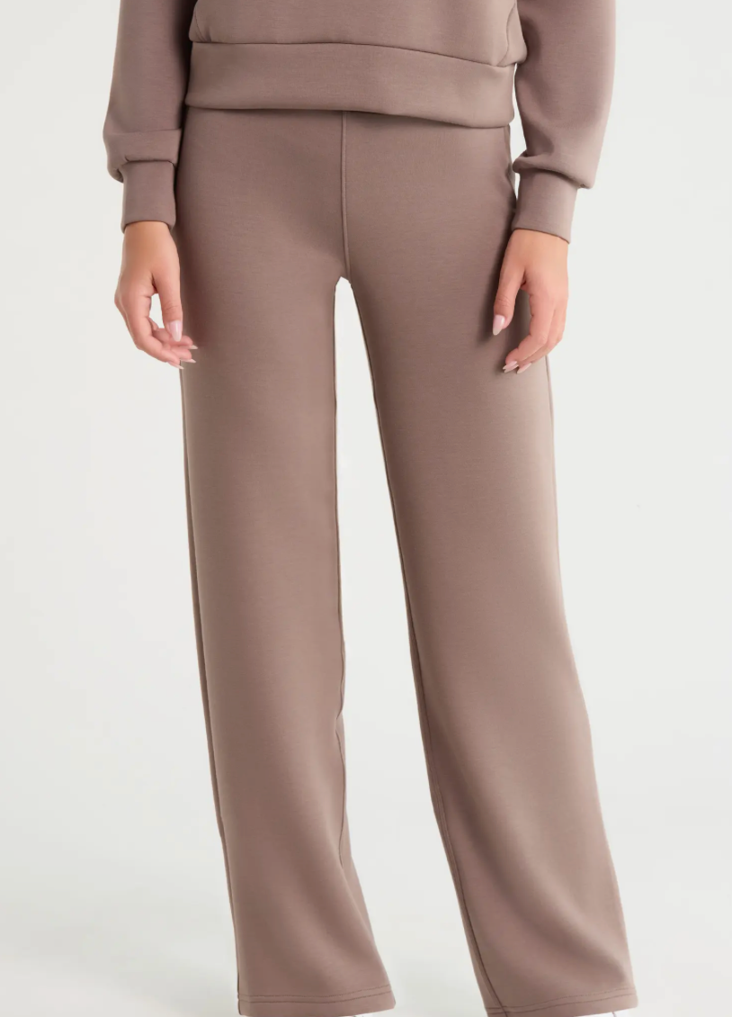 AirEssentals Straight Leg Pants