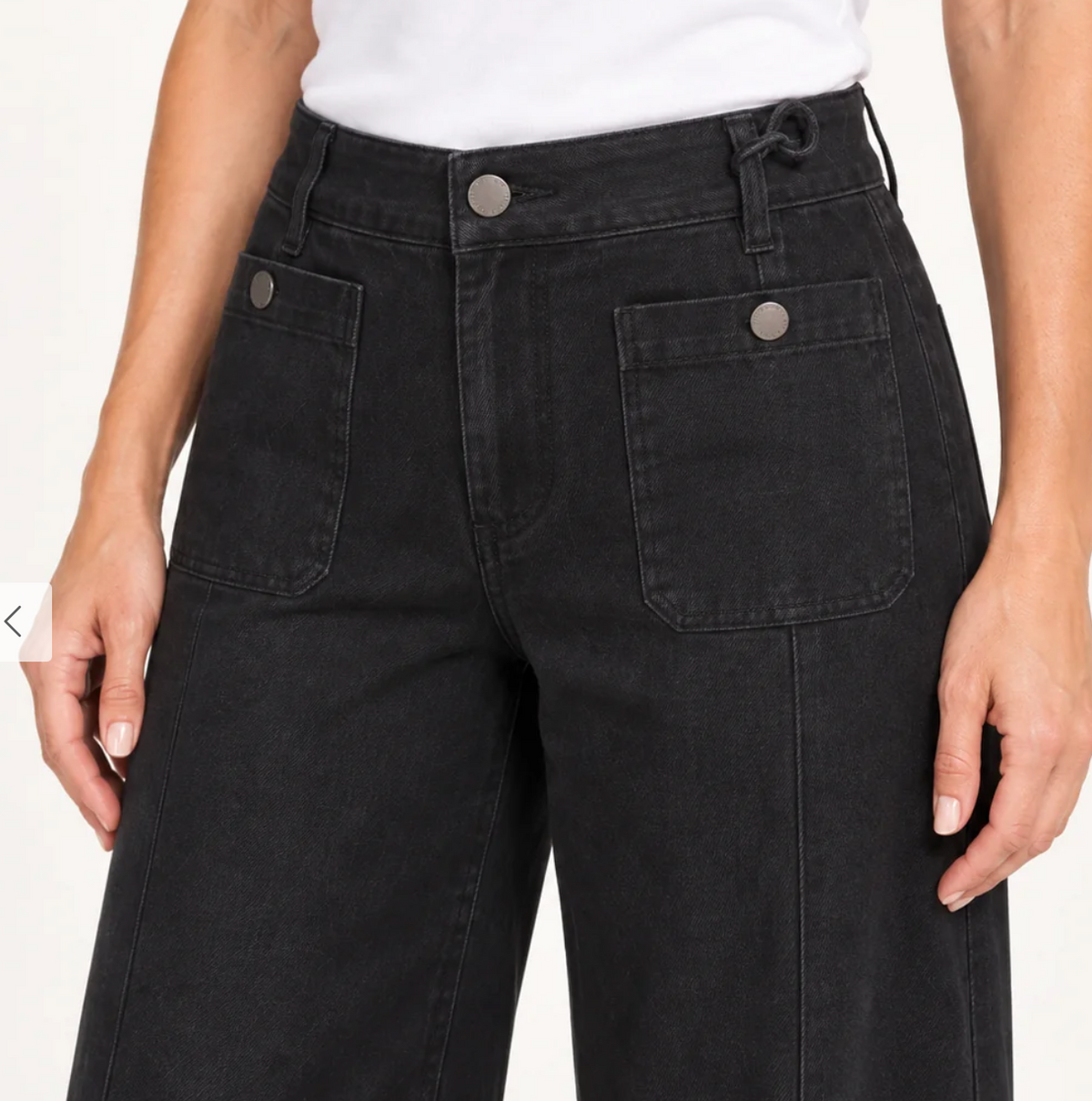 Saylor Mid-Rise in Black
