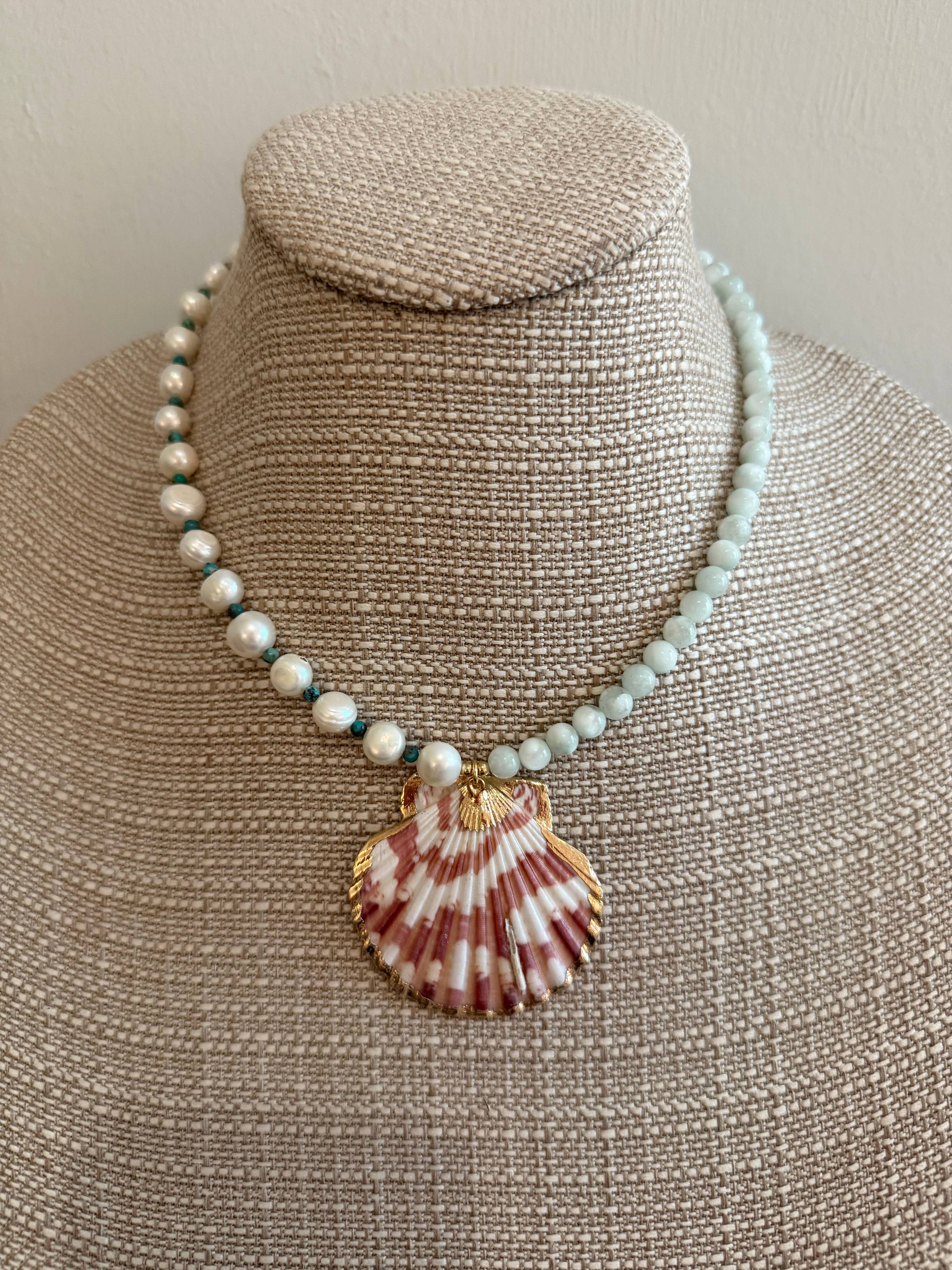 Ponza Necklace with Shell Pendent