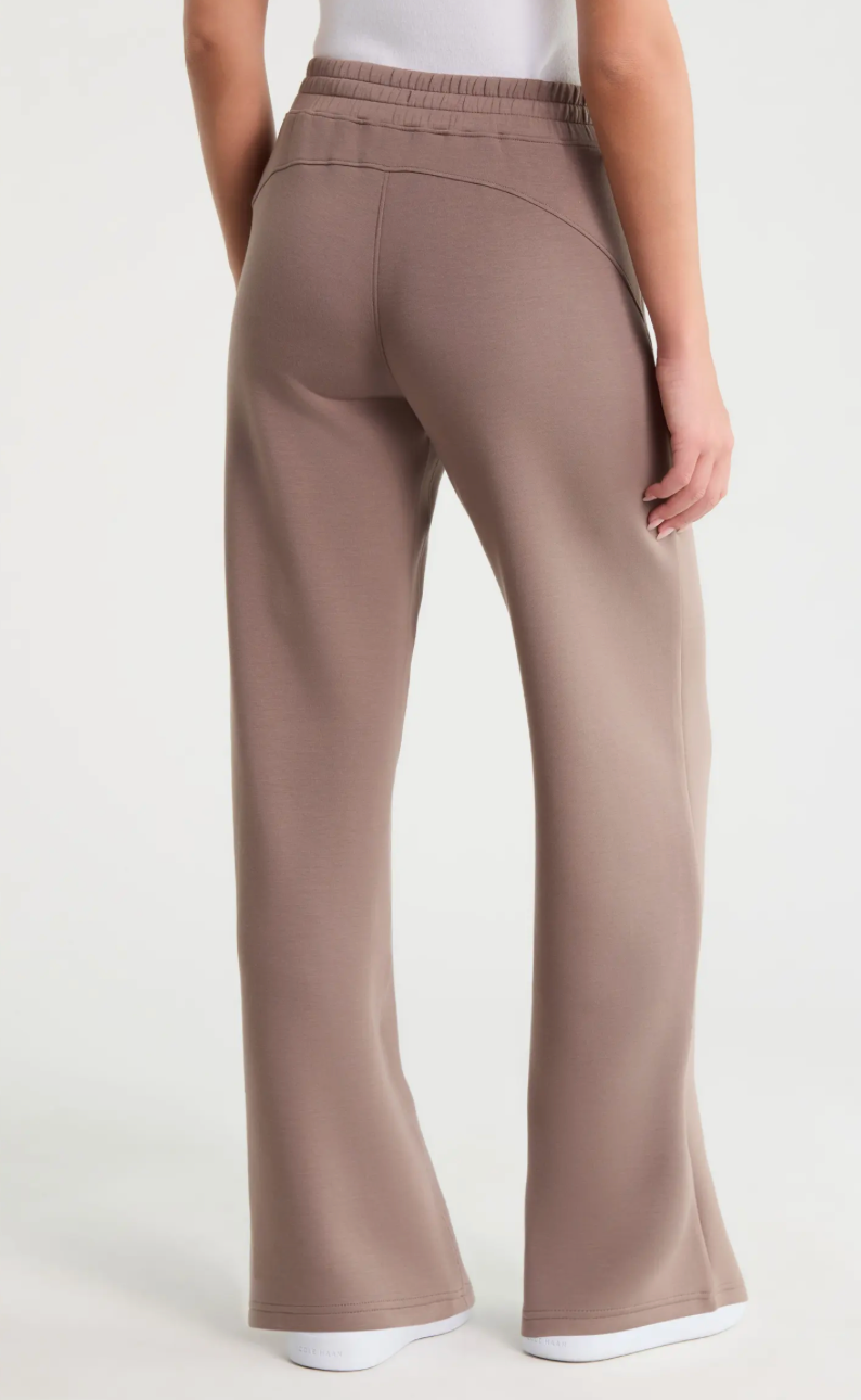 AirEssentals Straight Leg Pants