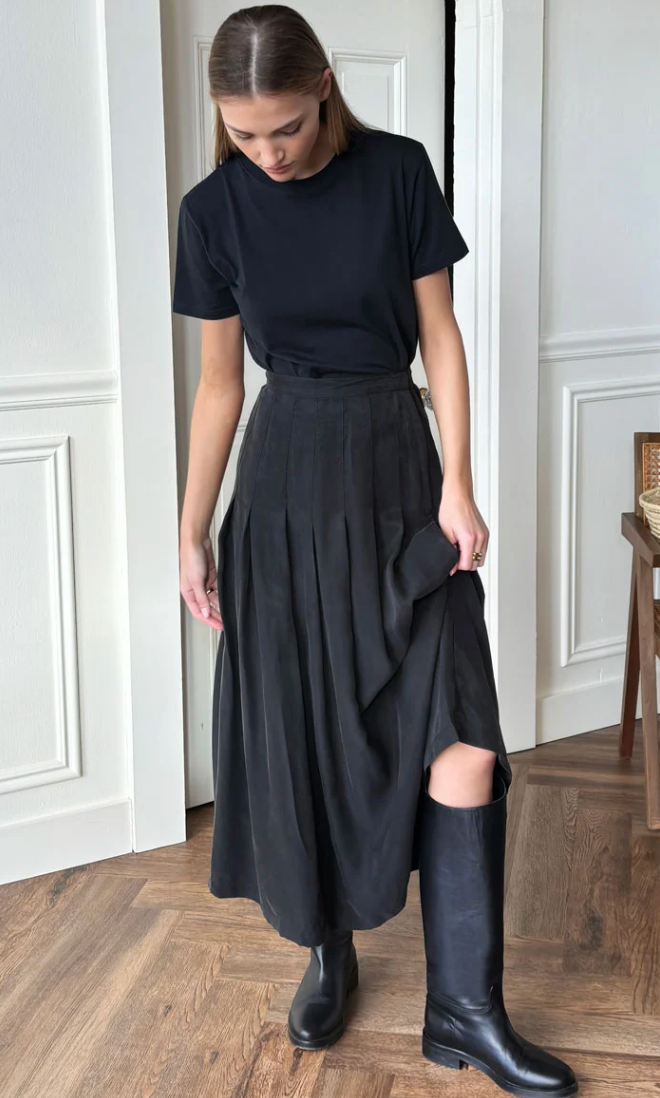 Atelier Pleated Maxi Skirt- Black
